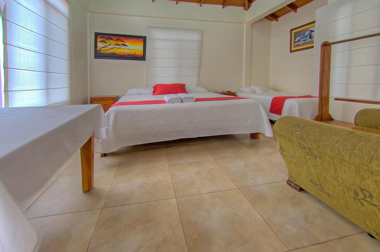 Hotel San Vicente Galapagos Пуэрто-Вильямиль Экстерьер фото