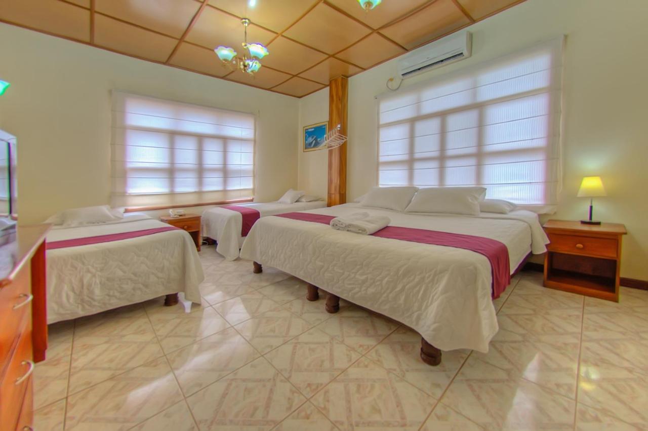 Hotel San Vicente Galapagos Пуэрто-Вильямиль Экстерьер фото