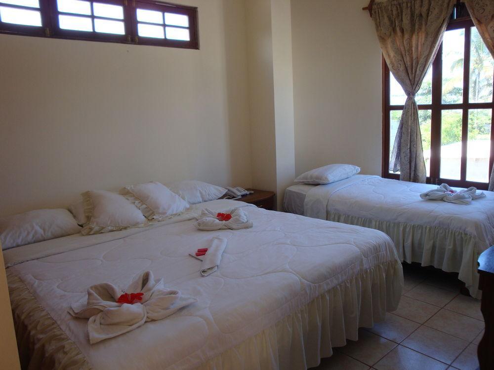Hotel San Vicente Galapagos Пуэрто-Вильямиль Экстерьер фото