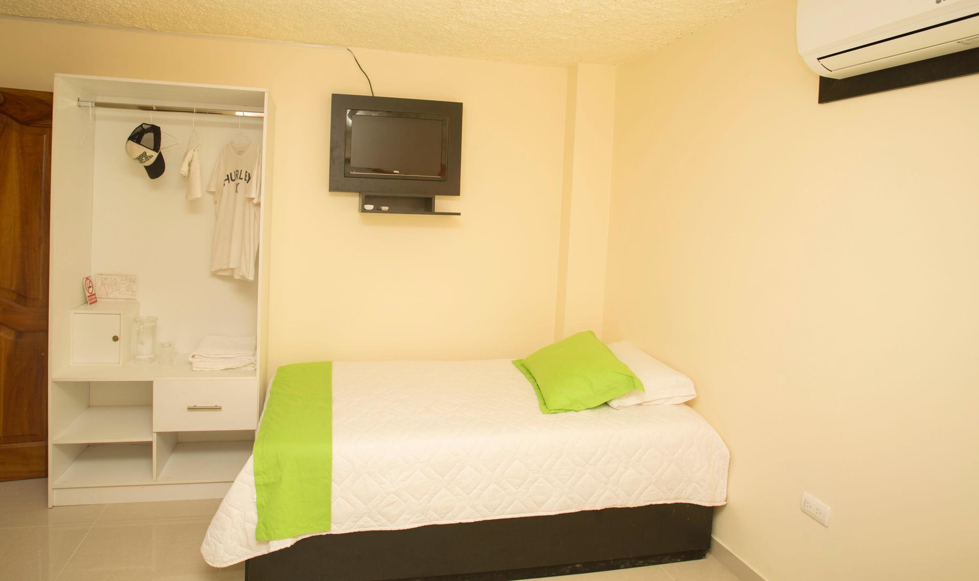 Hotel San Vicente Galapagos Пуэрто-Вильямиль Экстерьер фото