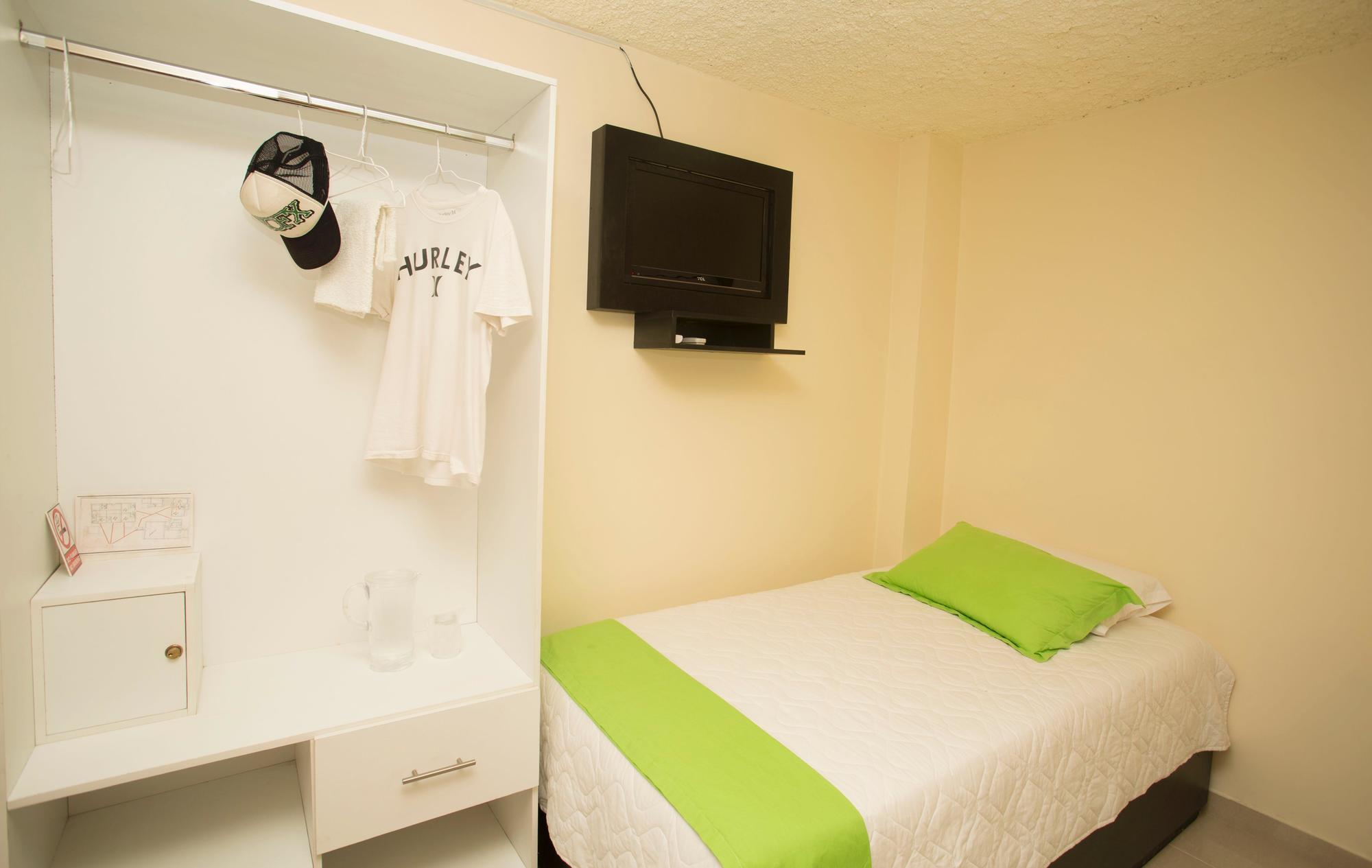 Hotel San Vicente Galapagos Пуэрто-Вильямиль Экстерьер фото