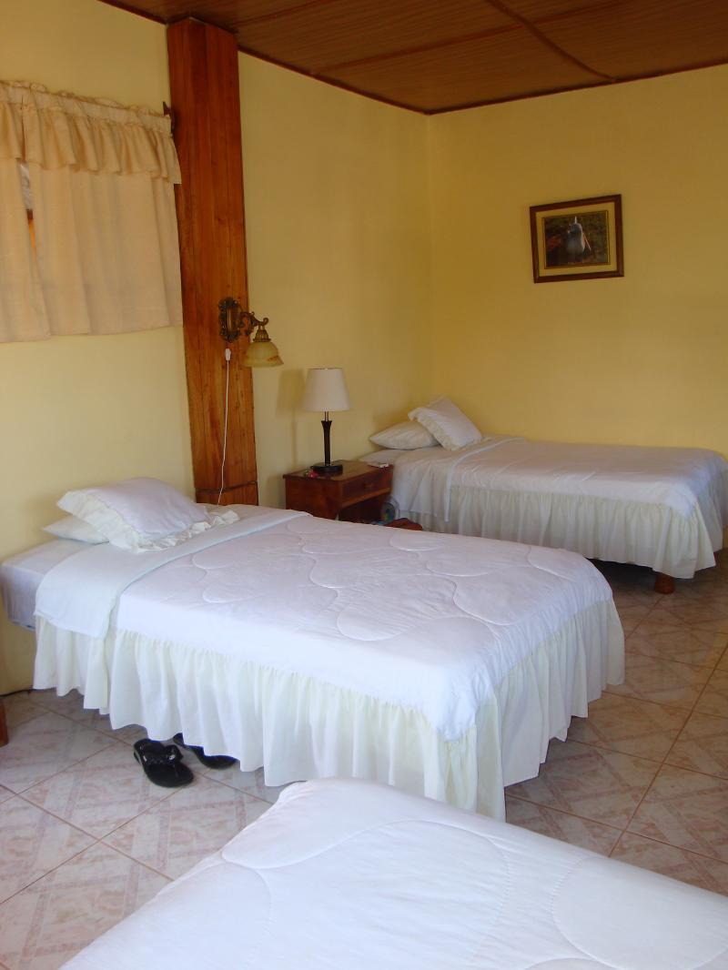 Hotel San Vicente Galapagos Пуэрто-Вильямиль Экстерьер фото