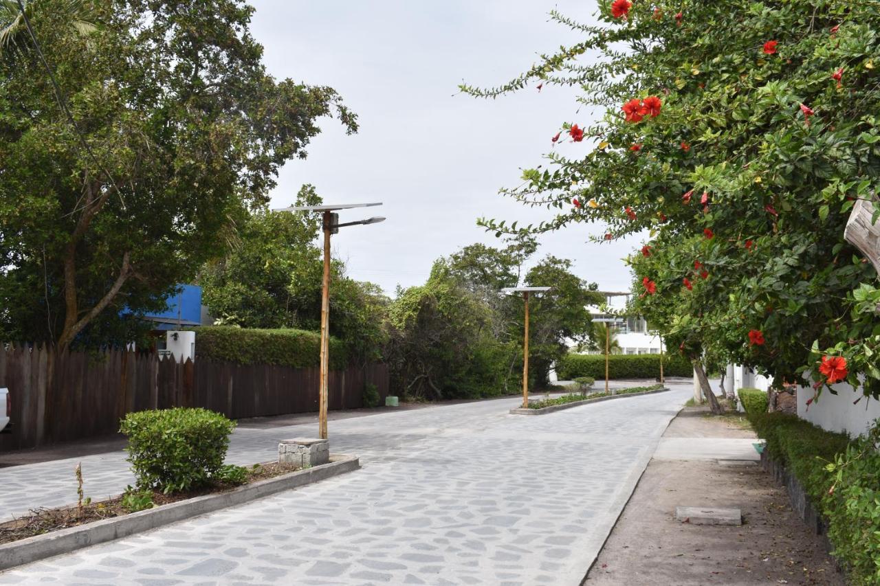 Hotel San Vicente Galapagos Пуэрто-Вильямиль Экстерьер фото
