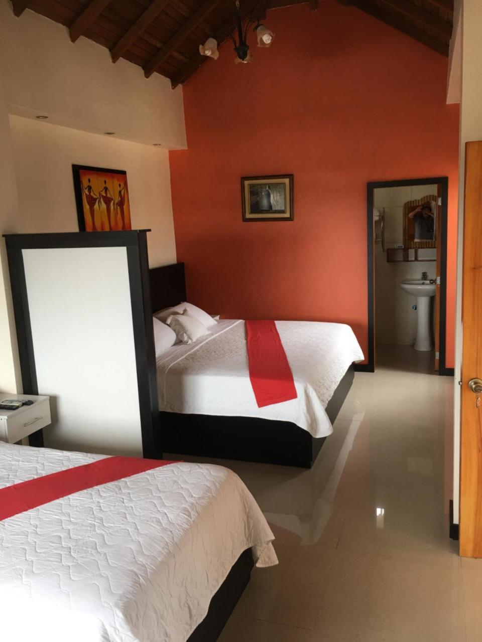 Hotel San Vicente Galapagos Пуэрто-Вильямиль Экстерьер фото